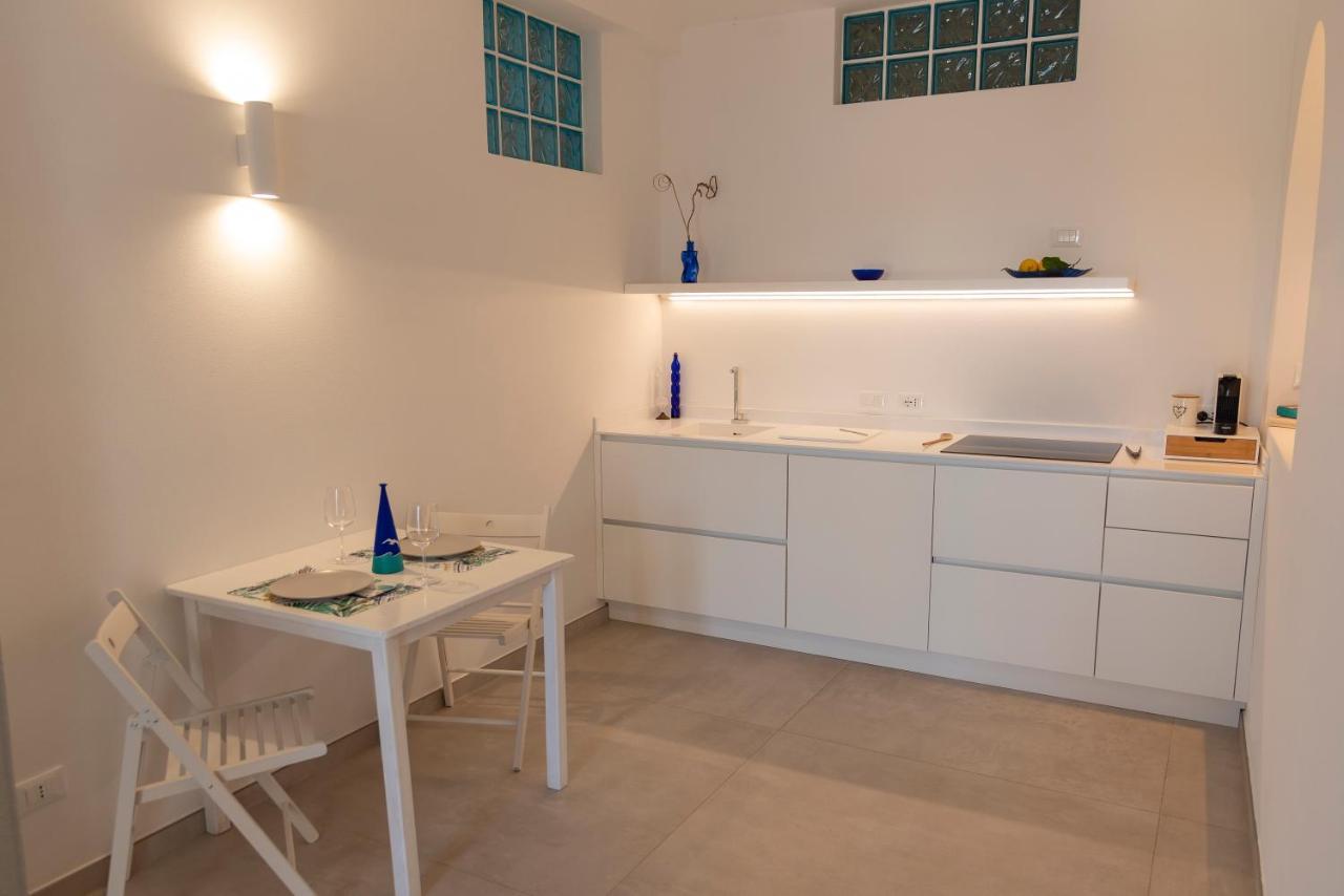 Maridea - Les Suites Du Soleil Ponza Exterior foto